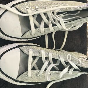 Silver Hi-Top Converse sneakers. Worn 1 time.